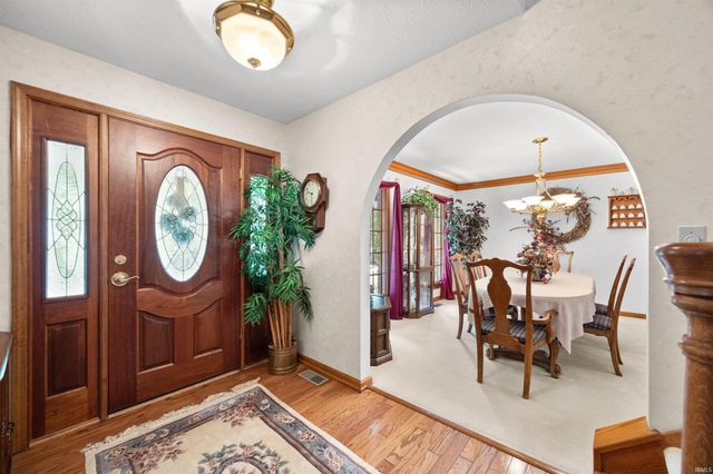 606 Shady Creek Drive, Lafayette, IN 47905