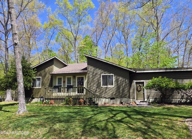 129 Norcross Rd, Crossville, TN 38558