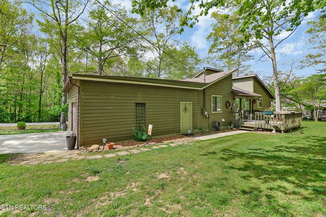 129 Norcross Rd, Crossville, TN 38558