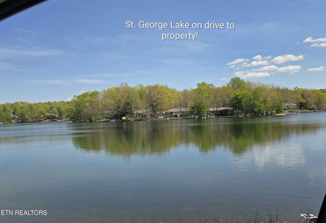 129 Norcross Rd, Crossville, TN 38558