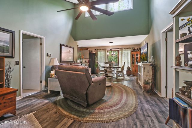 129 Norcross Rd, Crossville, TN 38558