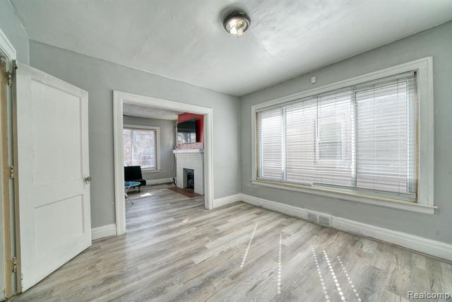 15509 Holmur Street, Detroit, MI 48238