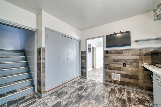 15509 Holmur Street, Detroit, MI 48238