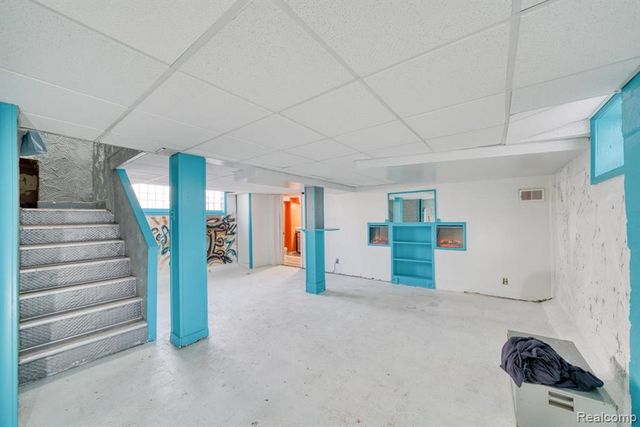 15509 Holmur Street, Detroit, MI 48238