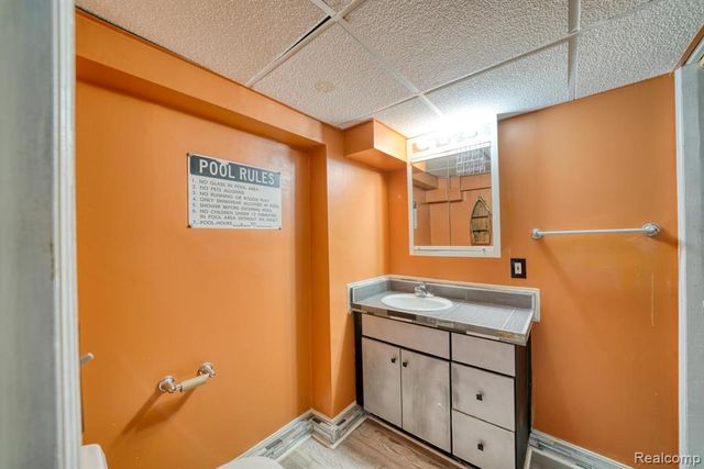 15509 Holmur Street, Detroit, MI 48238