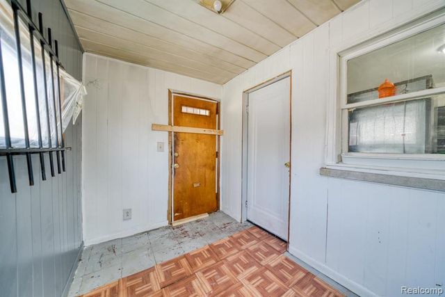 15509 Holmur Street, Detroit, MI 48238