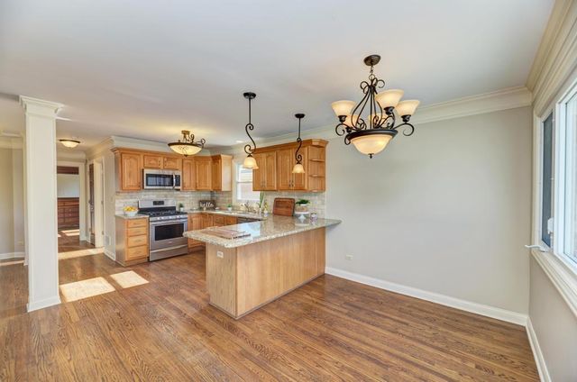 9956 Ivanhoe Avenue, Schiller Park, IL 60176