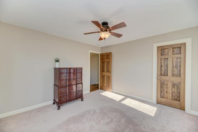9956 Ivanhoe Avenue, Schiller Park, IL 60176