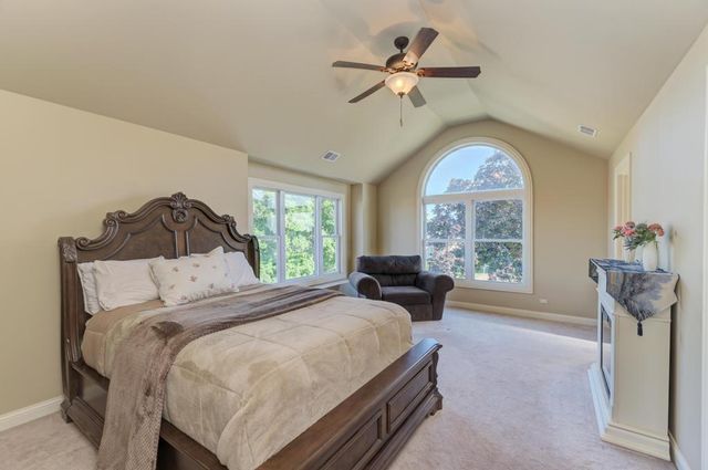 9956 Ivanhoe Avenue, Schiller Park, IL 60176