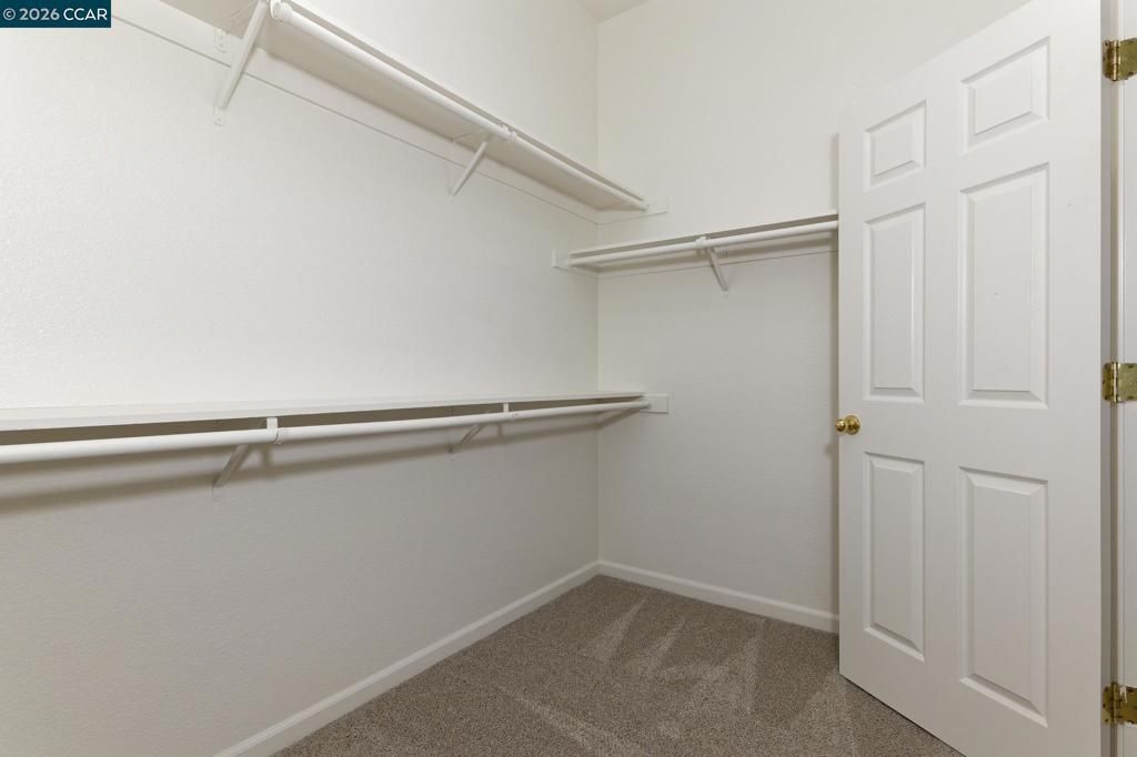 Image 21 of property listing at 1689 Soledad Dr, Roseville, CA 95747