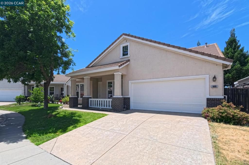 Image 3 of property listing at 1689 Soledad Dr, Roseville, CA 95747