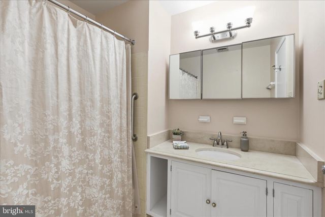 2703 LACKAWANNA PL, Hyattsville, MD 20783