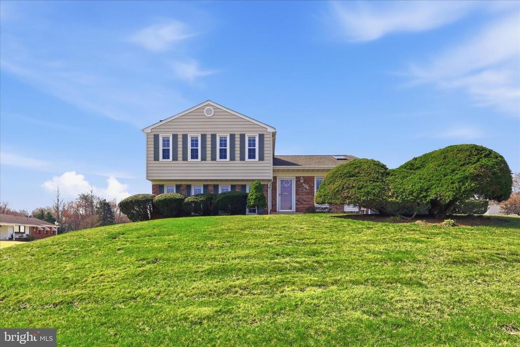 2703 LACKAWANNA PL, Hyattsville, MD 20783