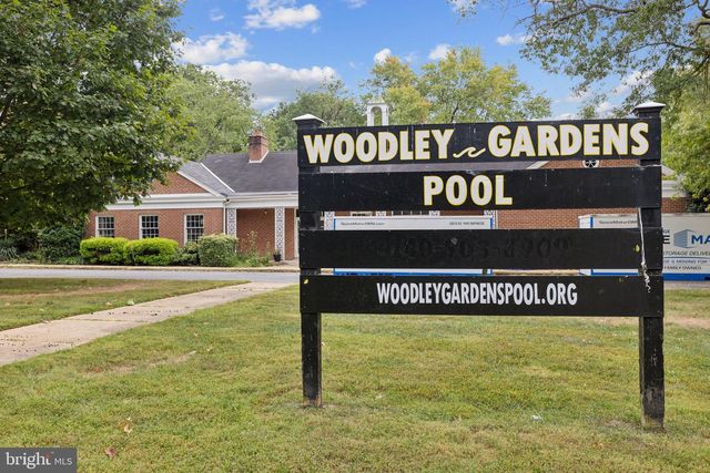 639 AZALEA DR, Rockville, MD 20850