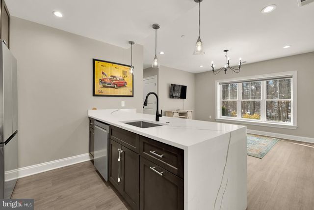 9111 SLIGO CREEK PKWY, Silver Spring, MD 20901
