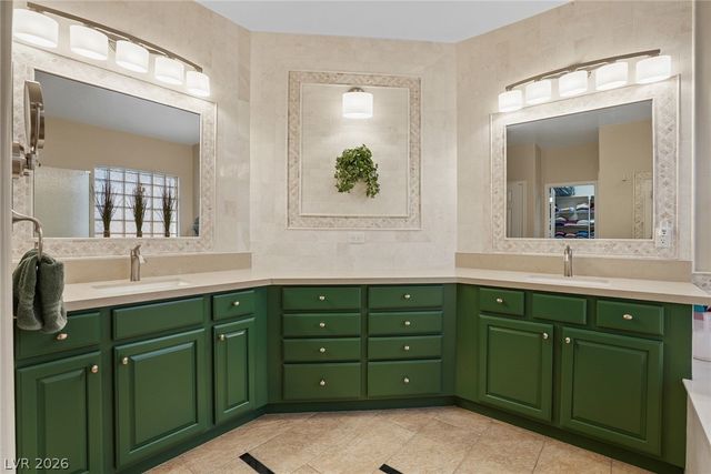 8300 Imperial Lakes Street, Las Vegas, NV 89131