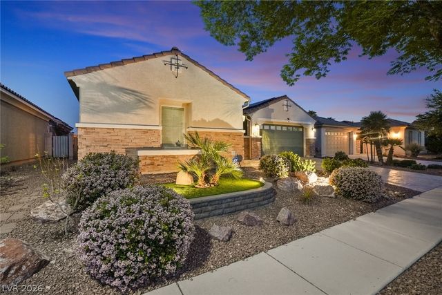 8300 Imperial Lakes Street, Las Vegas, NV 89131