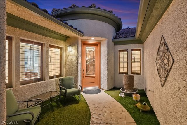 8300 Imperial Lakes Street, Las Vegas, NV 89131