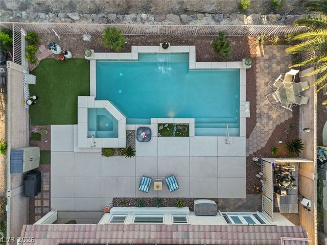 8300 Imperial Lakes Street, Las Vegas, NV 89131