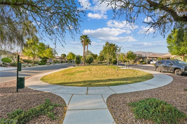 8300 Imperial Lakes Street, Las Vegas, NV 89131