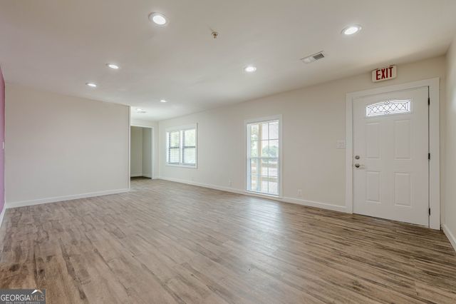 4806 Rockbridge Road, Stone Mountain, GA 30083