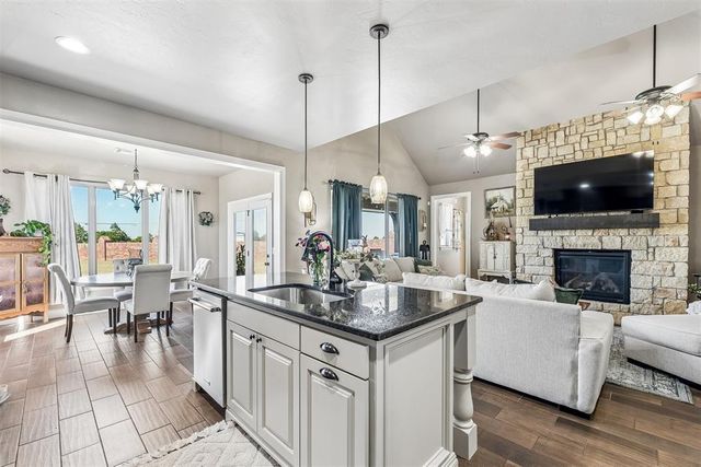 9001 NW 141st Street, Yukon, OK 73099