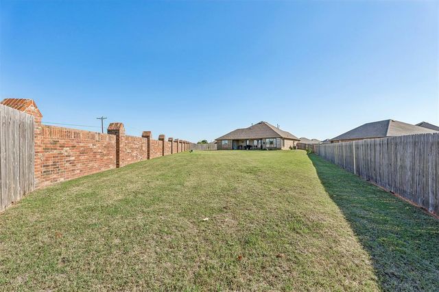 9001 NW 141st Street, Yukon, OK 73099