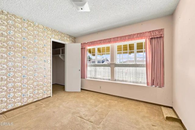 195 W Avenida De Las Flores, Thousand Oaks, CA 91360