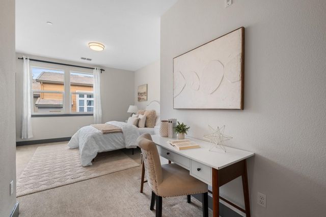 2423 Stearman Lane 2, San Jose, CA 95132