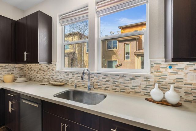 2423 Stearman Lane 2, San Jose, CA 95132