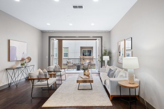 2423 Stearman Lane 2, San Jose, CA 95132