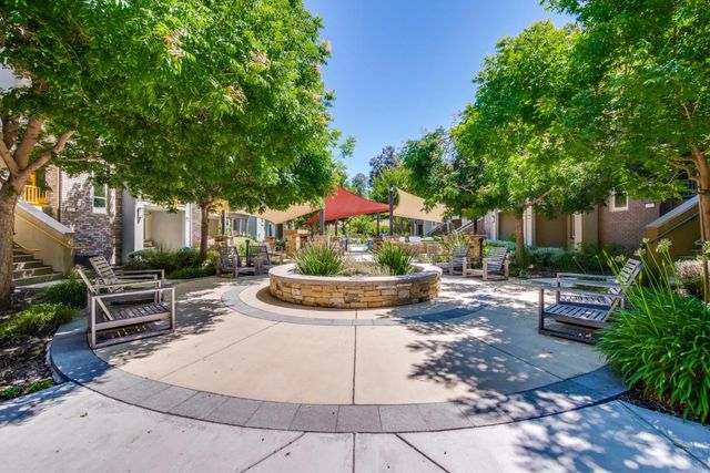 2423 Stearman Lane 2, San Jose, CA 95132