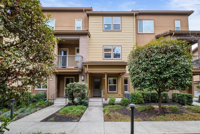 2423 Stearman Lane 2, San Jose, CA 95132