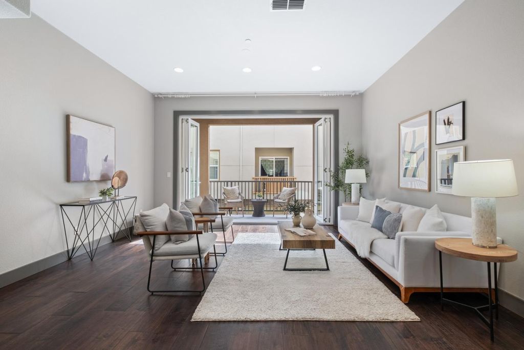 2423 Stearman Lane 2, San Jose, CA 95132