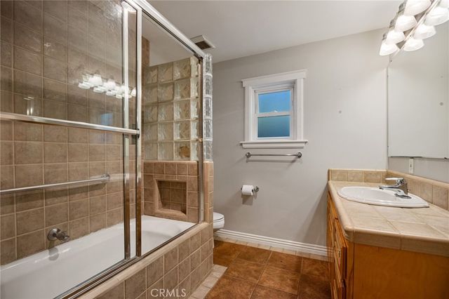 17183 Sunburst, Northridge, CA 91325