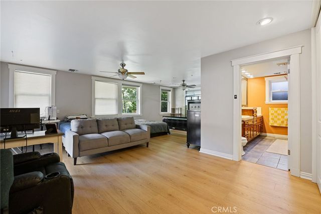 17183 Sunburst, Northridge, CA 91325