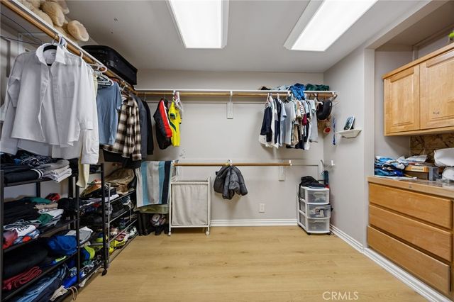 17183 Sunburst, Northridge, CA 91325