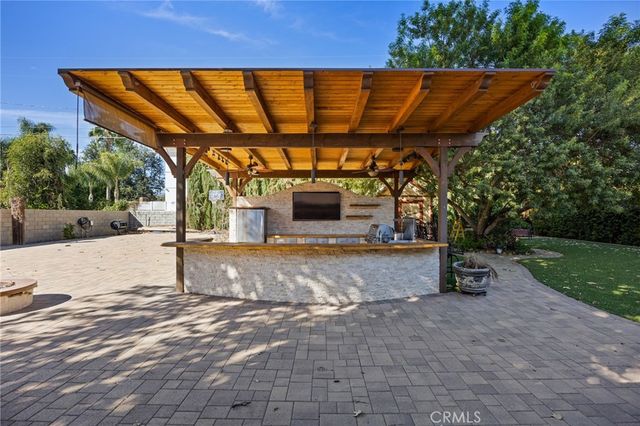 17183 Sunburst, Northridge, CA 91325