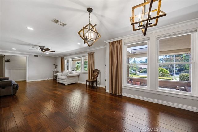 17183 Sunburst, Northridge, CA 91325