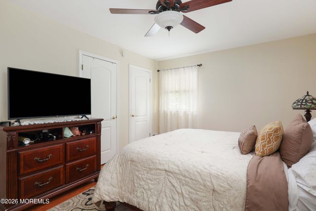 41 Carnegie Court, Middletown, NJ 07748
