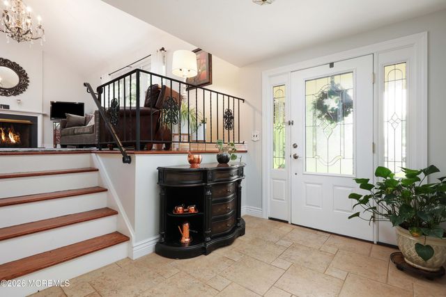 41 Carnegie Court, Middletown, NJ 07748