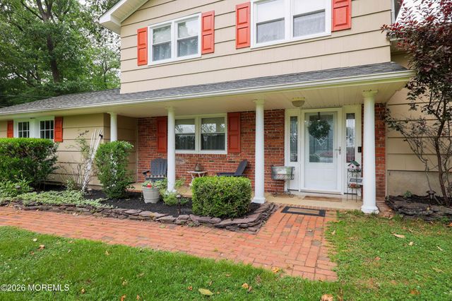41 Carnegie Court, Middletown, NJ 07748