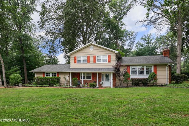 41 Carnegie Court, Middletown, NJ 07748