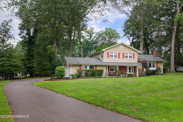 41 Carnegie Court, Middletown, NJ 07748
