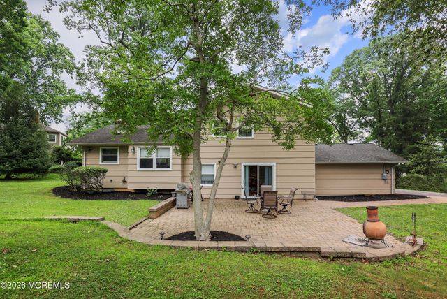 41 Carnegie Court, Middletown, NJ 07748