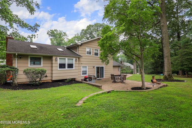 41 Carnegie Court, Middletown, NJ 07748