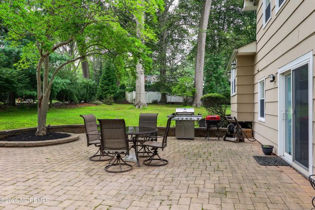41 Carnegie Court, Middletown, NJ 07748