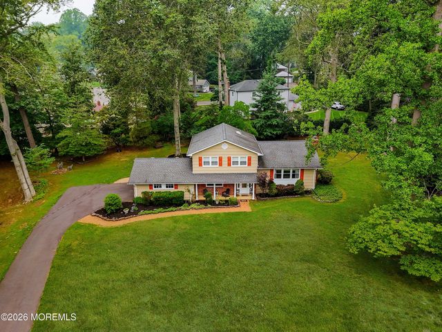 41 Carnegie Court, Middletown, NJ 07748