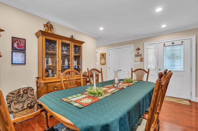 23 Roman Street, Toms River, NJ 08757
