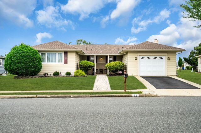 23 Roman Street, Toms River, NJ 08757